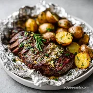 Steak Potato Foil Packets with Garlic Butter for 4 Servings